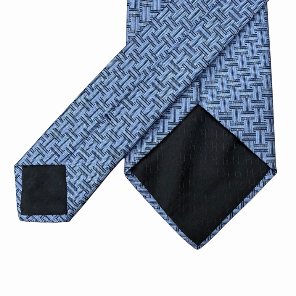 Hermes Men's Recent Tie Geometric "H" Logo Jacquard Silk 3 5/8" (W) x 61.75" (L) - Picture 3 of 6